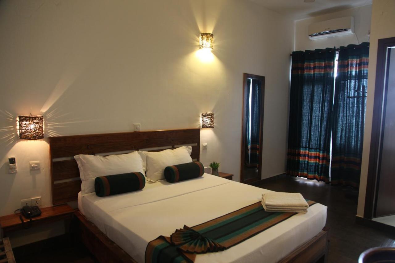 Bay Vista Hotell Arugam Bay Exteriör bild